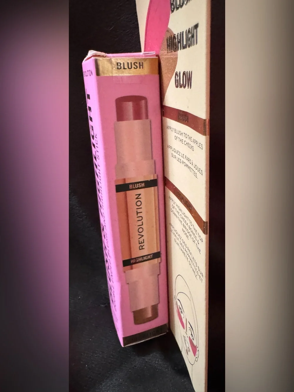 💋REVOLUTION Flushing Pink & Highlighter in Gold (4.3g) BNIB!💋